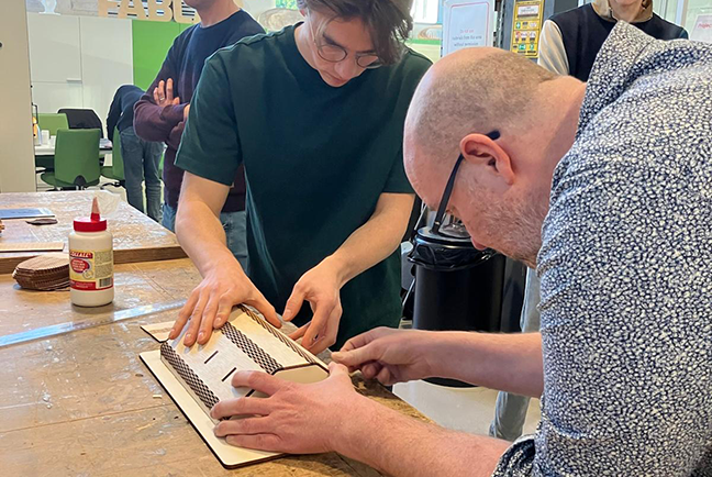 Stage-Dynteq_bezoek-fablab3_2kol