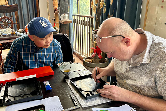 Dynteq_producent-bezoek_2kol