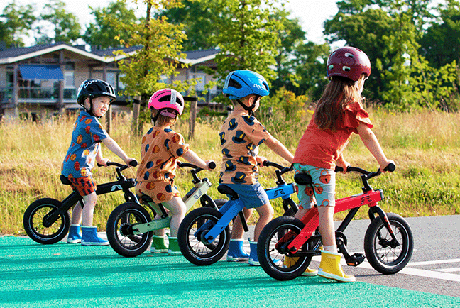 Dynteq_Vici_meegroeifiets_sfeerbeeld-5_2kol