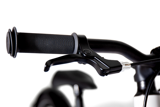 Dynteq_Vici-16inch-kinderfiets_detail-handrem_2kol