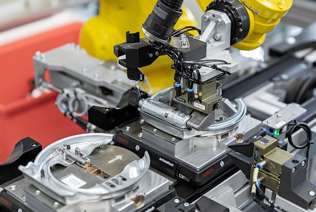 Dynteq_AXA atlas assemmblace_2kol