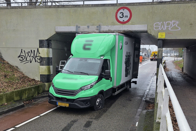 Dynteq_Smart-road-solutions_aanrijding_2kol