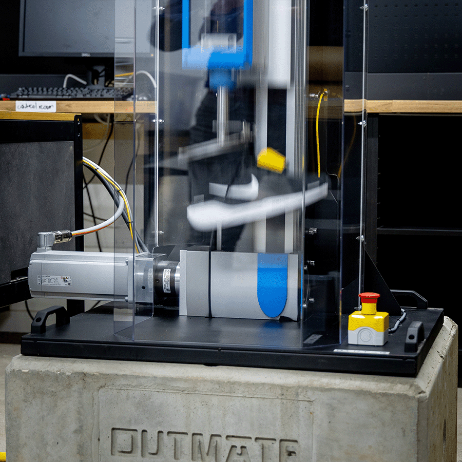 Dynteq_outer-motion_testopstelling900x900
