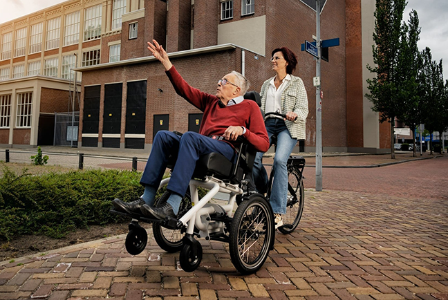 Rolstoelfiets-Diaz_2kol