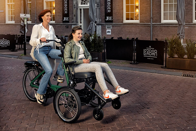 Huka - Unieke combi: fiets en rolstoel ineen